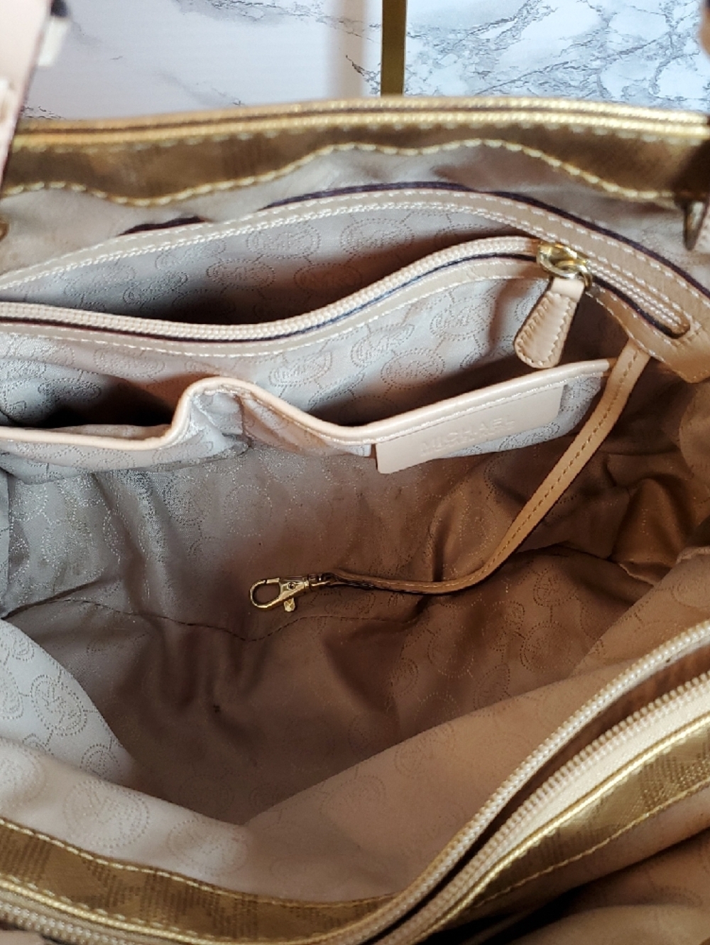 Michael Kors Gold Metallic Jet Set East West MK Logo Tote - Picture 4 of 14